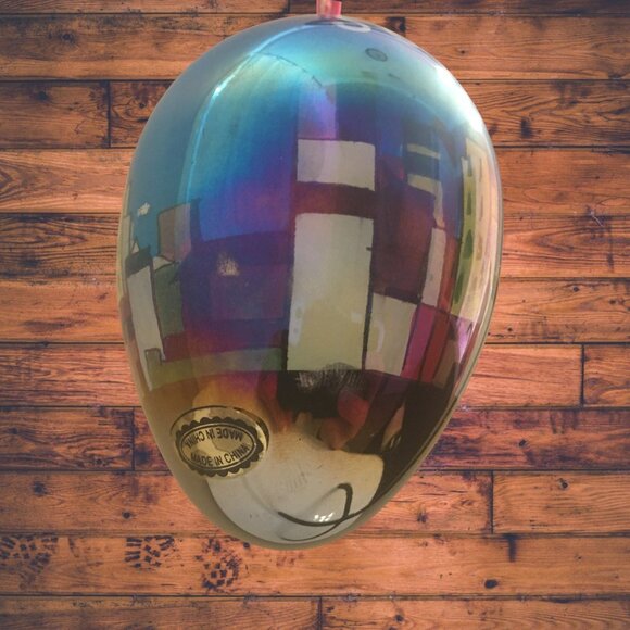 Smith-Western Eglemise Hand Painted Seattle City Scape Christmas Ornament - Picture 8 of 12